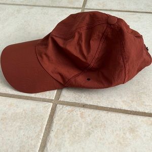 Lululemon workout hat